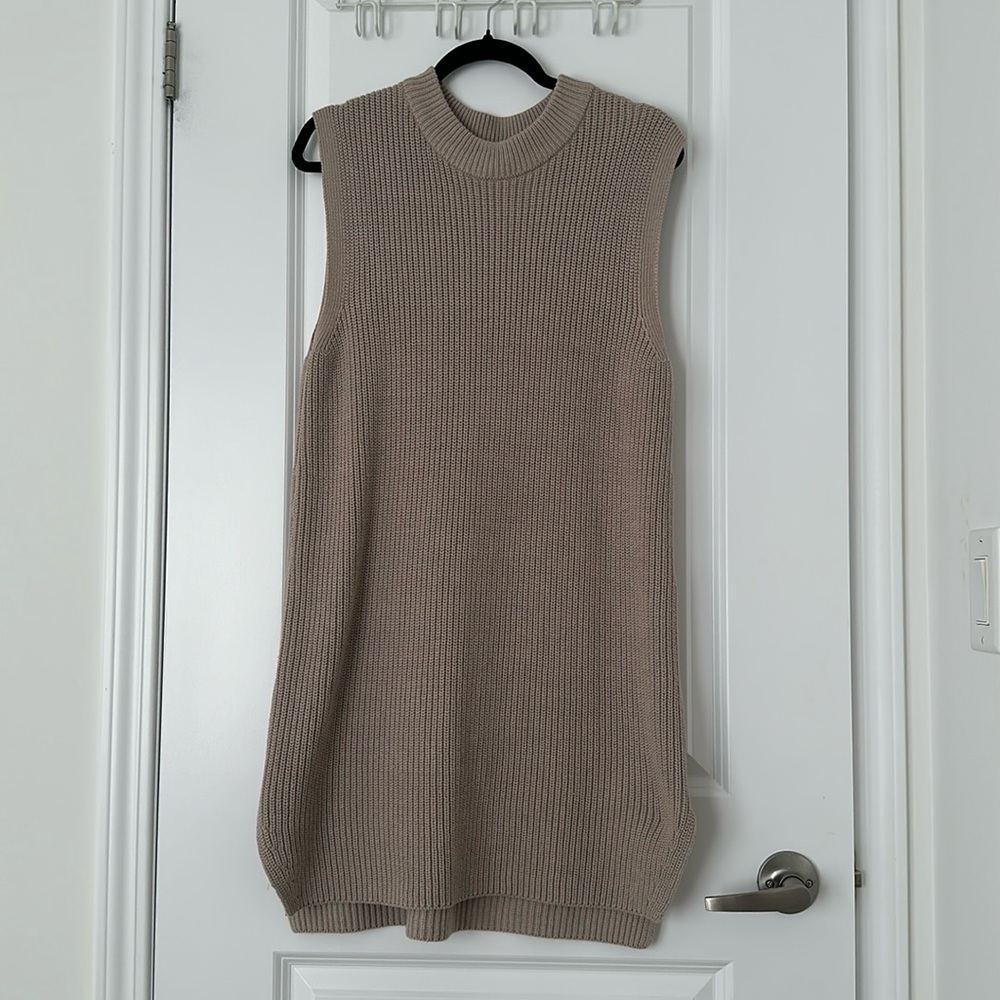 H&M Sleeveless Knit Sweater Mini Slit Sweater Dress Beige (S)